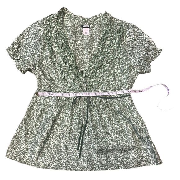 J. Crew Green Ruffle Baby Doll 100% Silk Y2K Top Size 4 - Picture 13 of 15